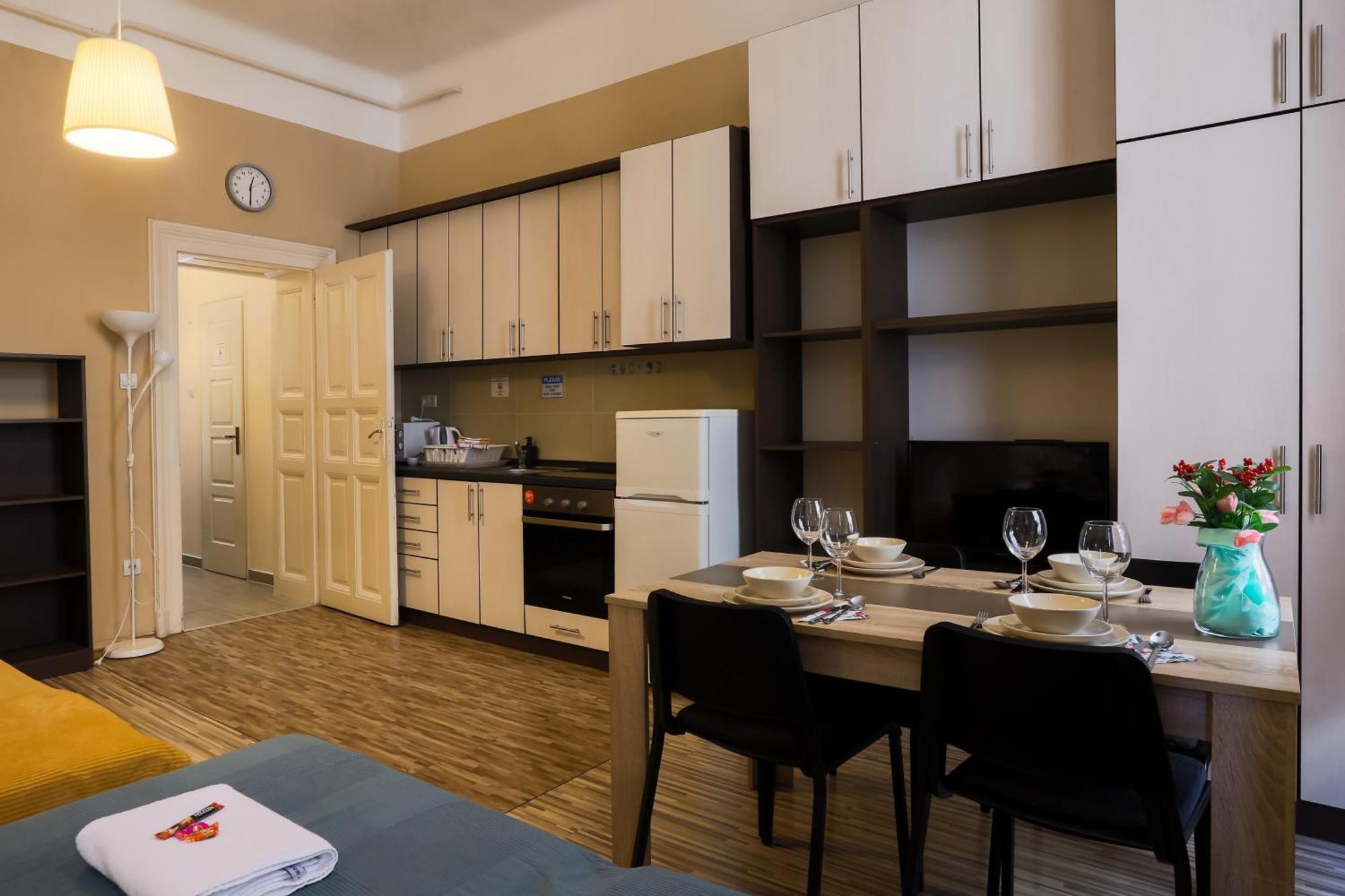 East Station Apartments Budapest Kültér fotó